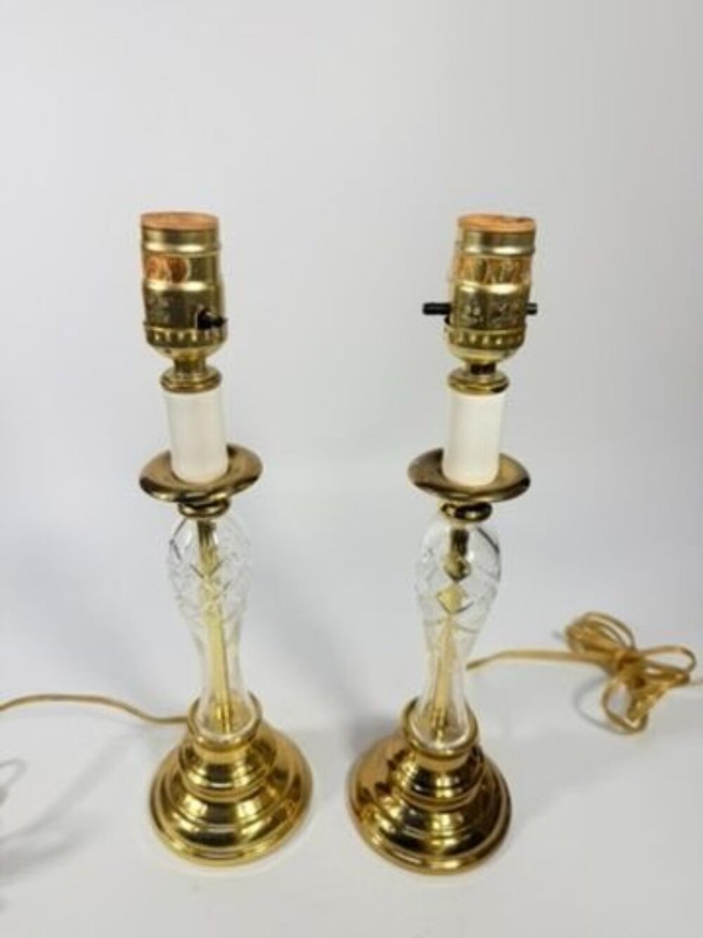 Pair Candlestick Lamps Boudoir Table Buffet Cut Crystal Brass Vintage Traditiona - Picture 11 of 16